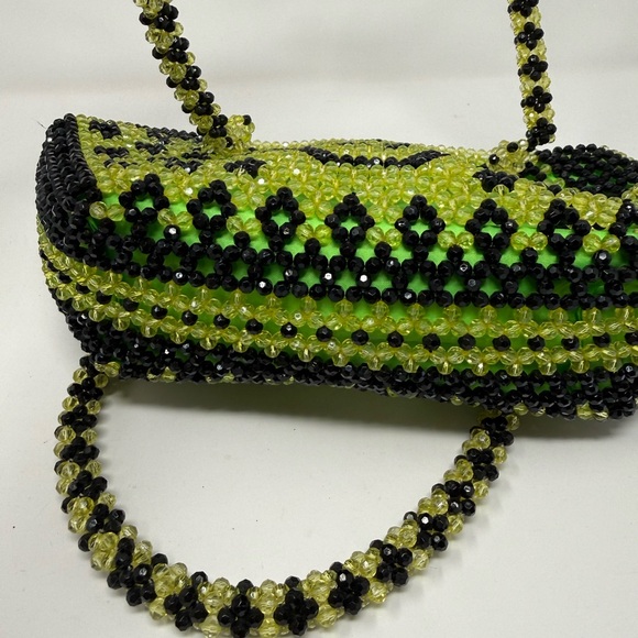Green and Black Beaded Handbag (4at) - Picture 8 of 11
